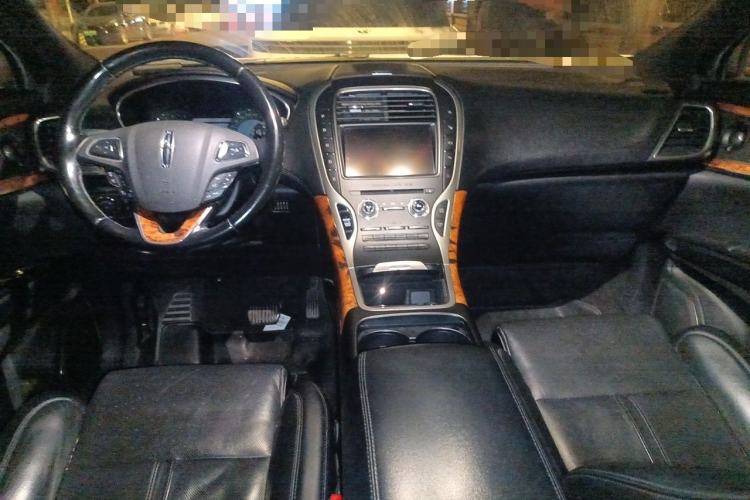Used Lincoln MKX 2017 2.0T Four-Wheel Drive Zunya Edition Center Console