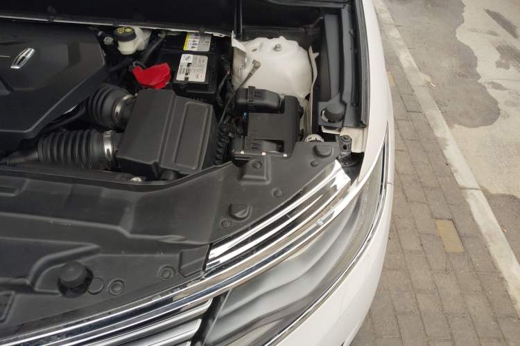 Used Lincoln MKX 2017 2.7T Four-Wheel Drive Prestige Edition Engine Bay Left