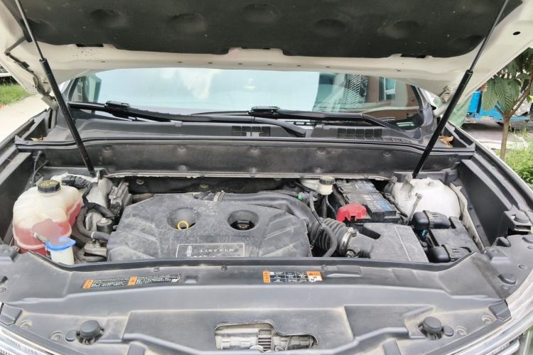 Used Lincoln MKX 2017 2.0T Four-Wheel Drive Zunya Edition Engine Bay