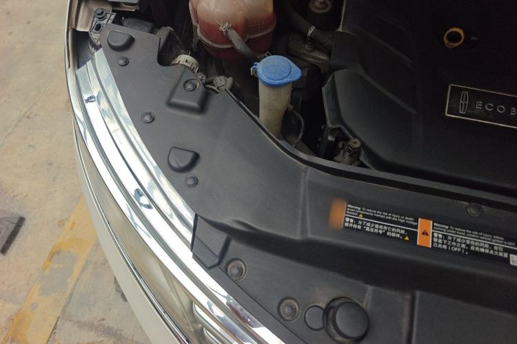Used Lincoln MKX 2017 2.0T Four-Wheel Drive Zunya Edition Engine Bay Right