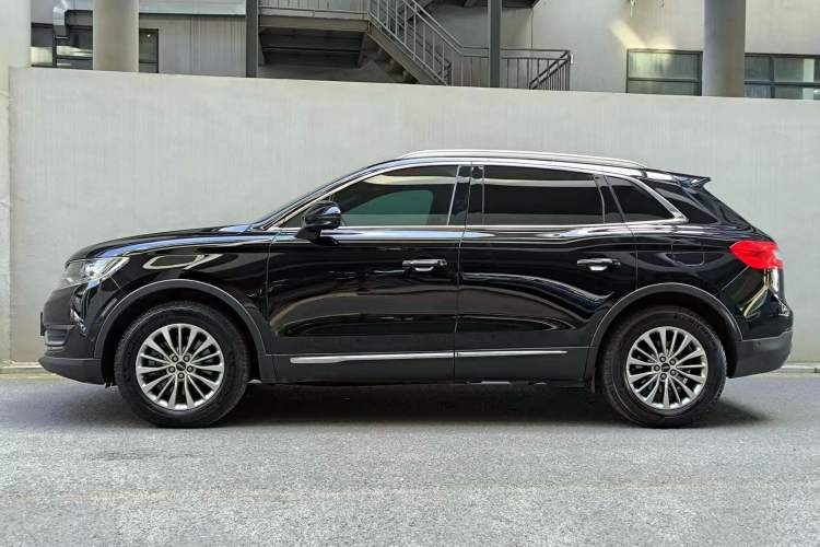 Used Lincoln MKX 2017 2.0T Four-Wheel Drive Zunya Edition Exterior 2