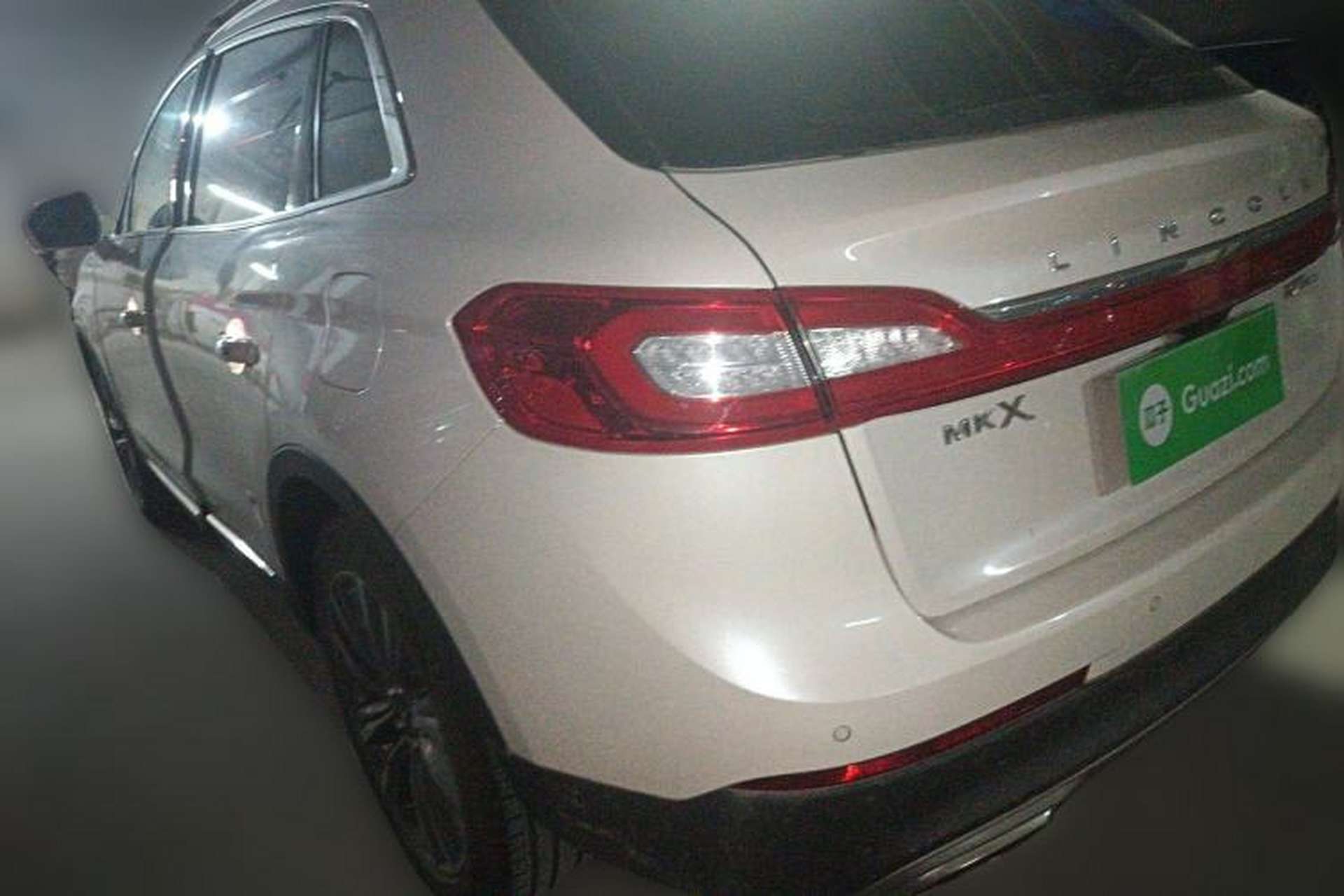 Used Lincoln MKX 2017 2.7T Four-Wheel Drive Prestige Edition Exterior 3