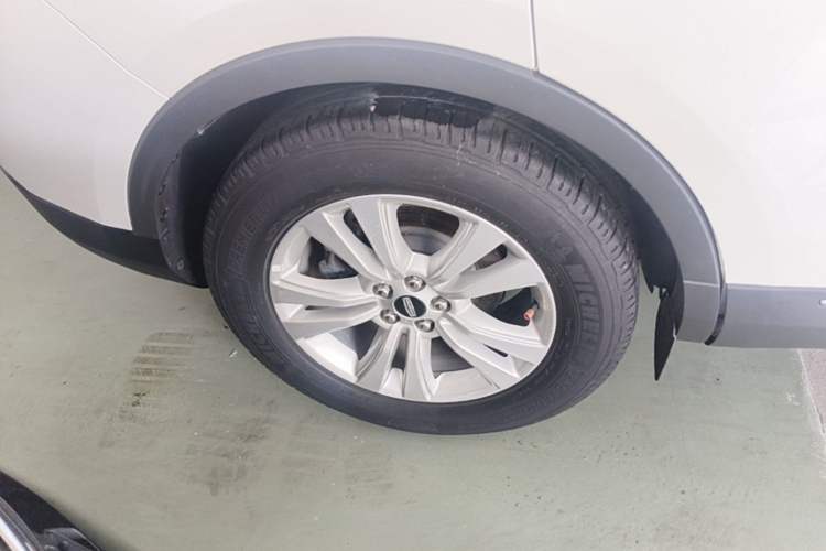 Used Lincoln MKX 2017 2.0T Two-Wheel Drive Deluxe Edition Exterior 5