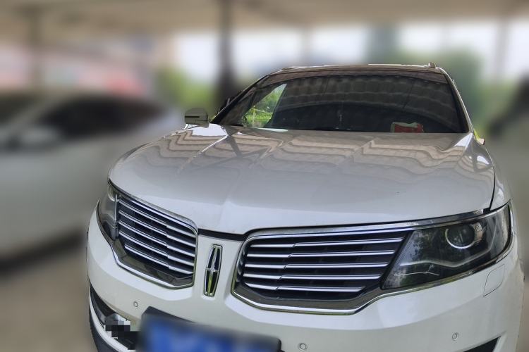 Used Lincoln MKX 2017 2.0T Two-Wheel Drive Deluxe Edition Front