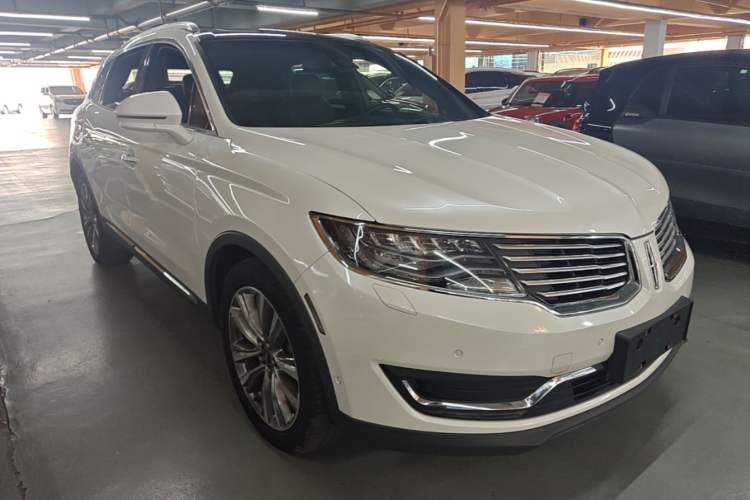 Used Lincoln MKX 2017 2.7T Four-Wheel Drive Prestige Edition Front Right 45 Deg