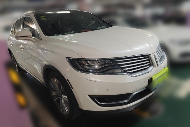 Used Lincoln MKX 2017 2.7T Four-Wheel Drive Prestige Edition Front Right 45 Deg