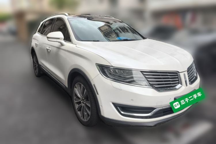 Used Lincoln MKX 2017 2.7T Four-Wheel Drive Prestige Edition Front Right 45 Deg
