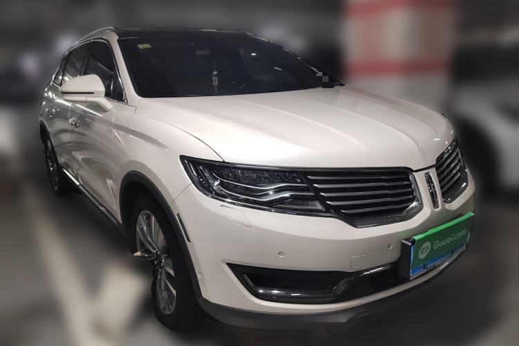 Used Lincoln MKX 2017 2.7T Four-Wheel Drive Prestige Edition Front Right 45 Deg