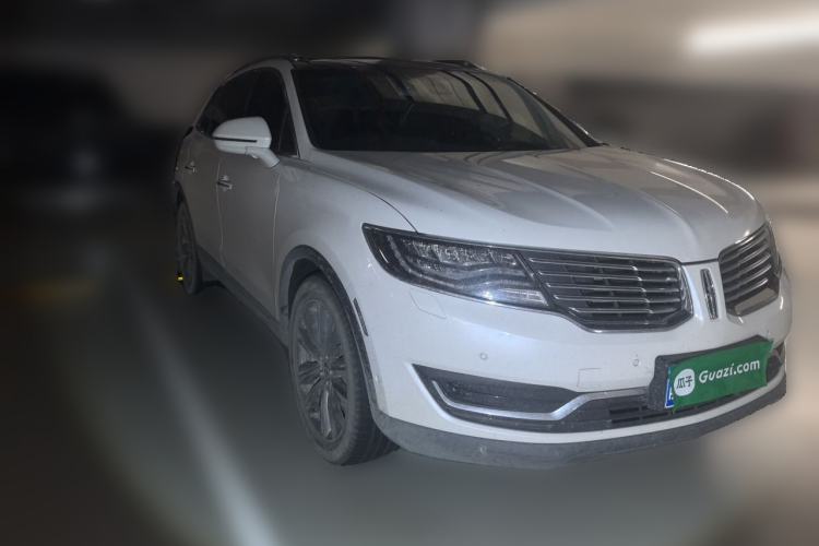 Used Lincoln MKX 2017 2.7T Four-Wheel Drive Prestige Edition Front Right 45 Deg