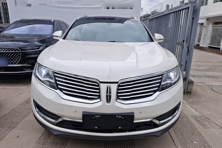 Used Lincoln MKX 2017 2.0T Two-Wheel Drive Deluxe Edition Front