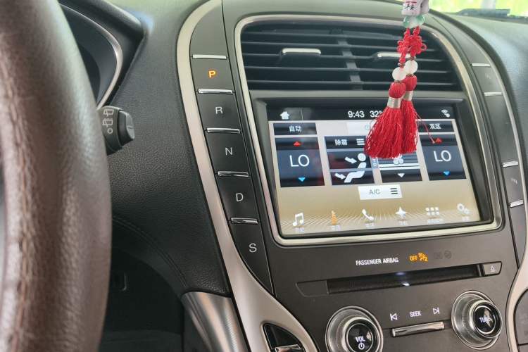 Used Lincoln MKX 2017 2.0T Two-Wheel Drive Deluxe Edition Gear Lever