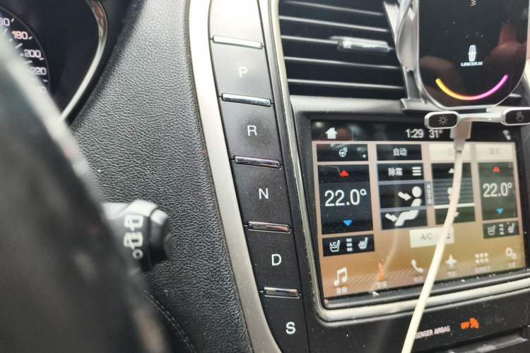 Used Lincoln MKX 2017 2.7T Four-Wheel Drive Prestige Edition Gear Lever