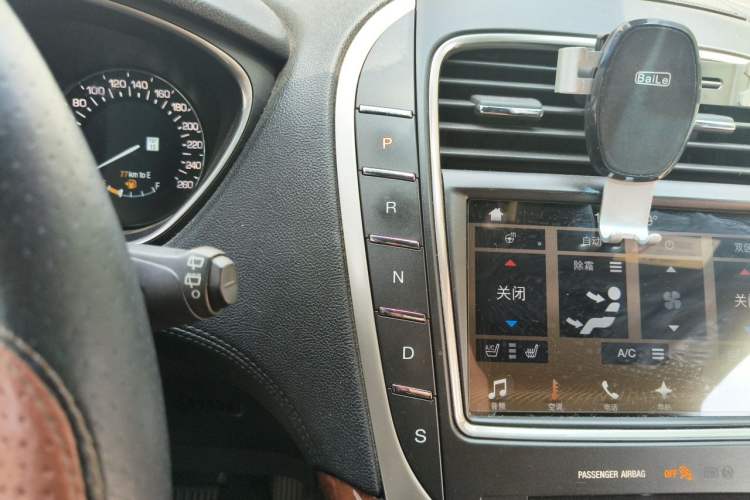 Used Lincoln MKX 2017 2.7T Four-Wheel Drive Prestige Edition Gear Lever