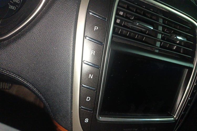 Used Lincoln MKX 2017 2.7T Four-Wheel Drive Prestige Edition Gear Lever