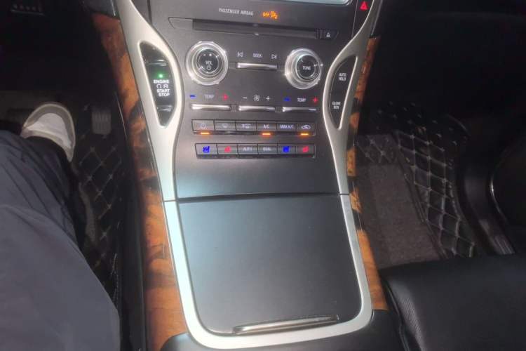 Used Lincoln MKX 2017 2.7T Four-Wheel Drive Prestige Edition Gear Lever