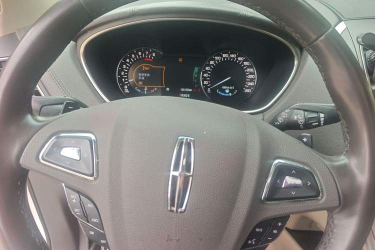 Used Lincoln MKX 2017 2.0T Two-Wheel Drive Deluxe Edition Instrument Cluster