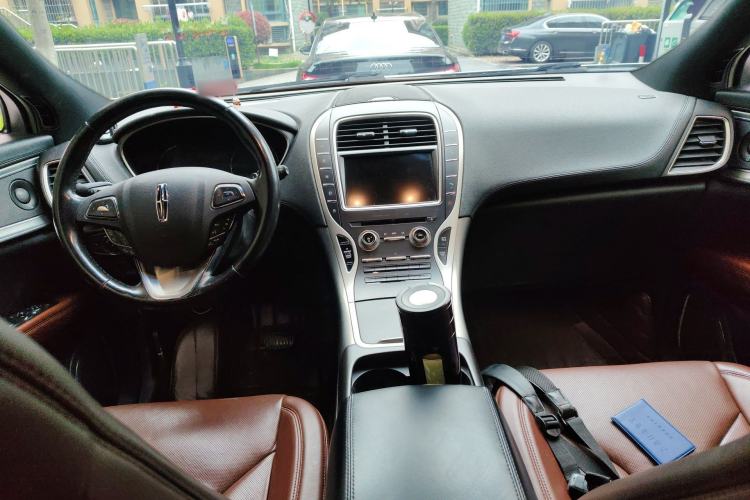 Used Lincoln MKX 2017 2.0T Four-Wheel Drive Zunya Edition Interior 2
