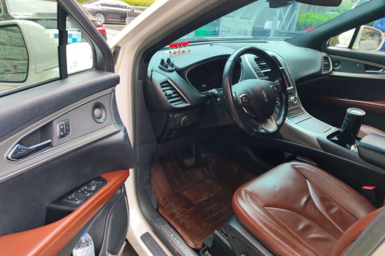 Used Lincoln MKX 2017 2.0T Four-Wheel Drive Zunya Edition Interior 3