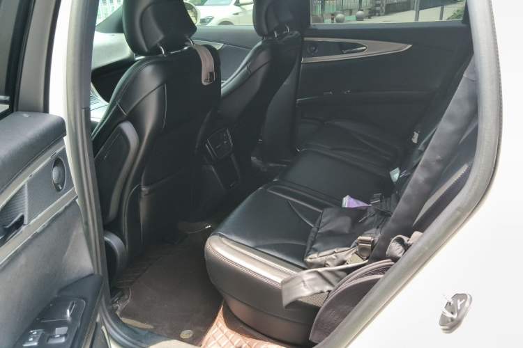 Used Lincoln MKX 2017 2.0T Four-Wheel Drive Zunya Edition Left Rear Seat