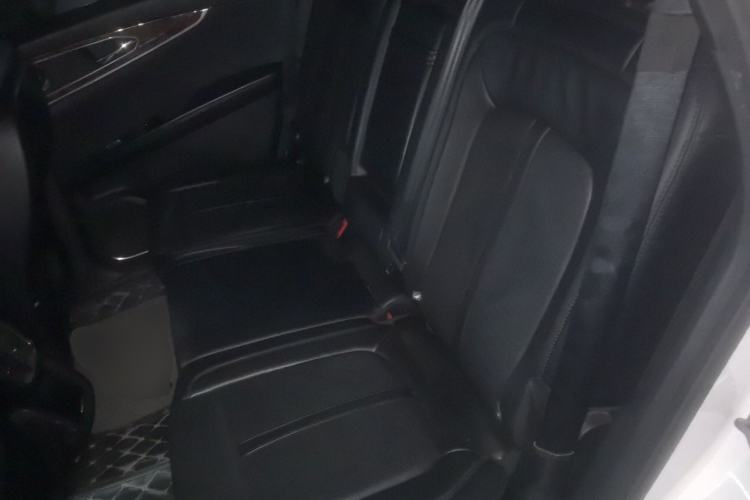 Used Lincoln MKX 2017 2.7T Four-Wheel Drive Prestige Edition Left Rear Seat