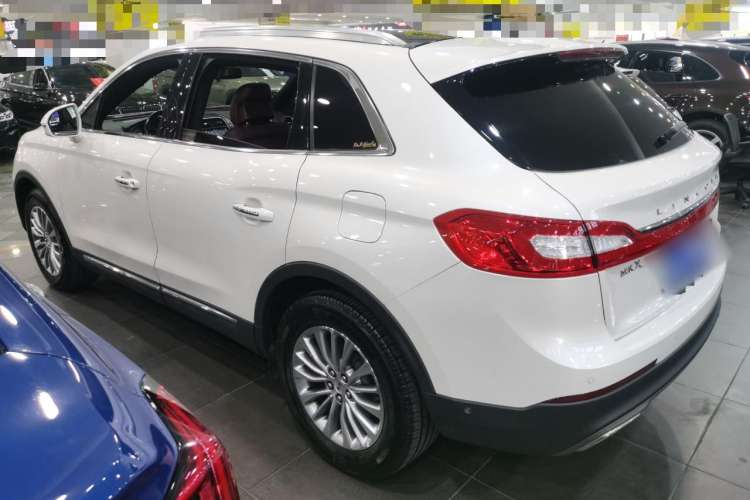 Used Lincoln MKX 2017 2.0T Four-Wheel Drive Zunya Edition Left Side