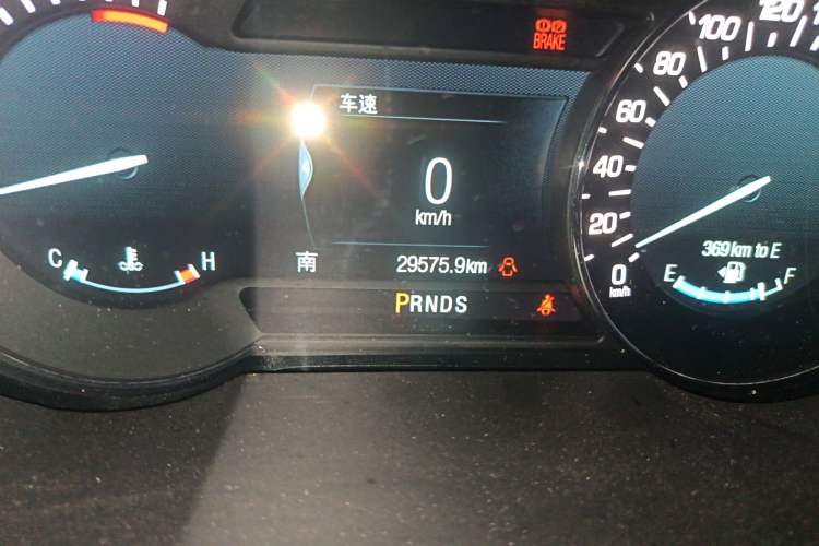 Used Lincoln MKX 2017 2.7T Four-Wheel Drive Prestige Edition Odometer Close Up