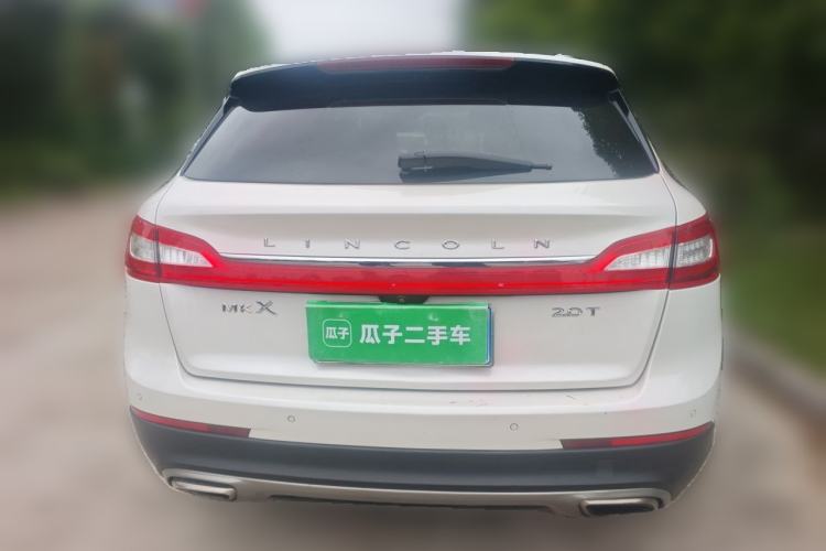 Used Lincoln MKX 2017 2.0T Two-Wheel Drive Deluxe Edition Rear