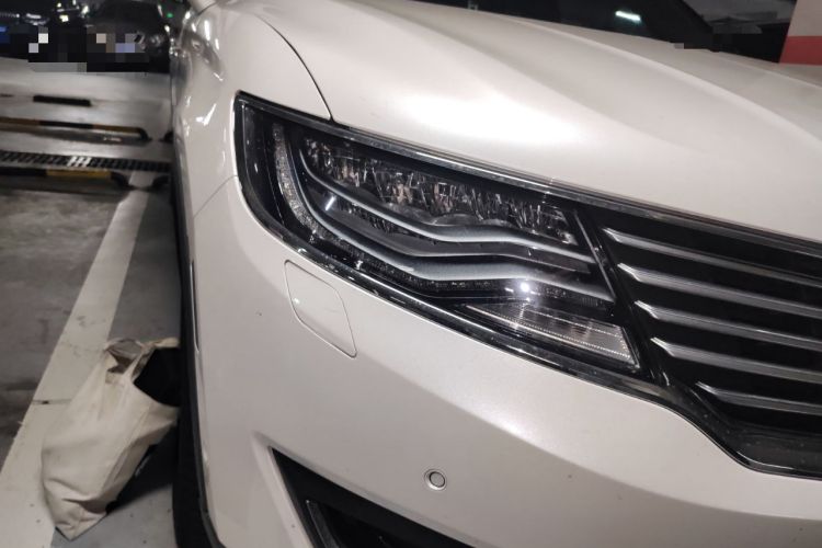 Used Lincoln MKX 2017 2.7T Four-Wheel Drive Prestige Edition Right Front Headlight