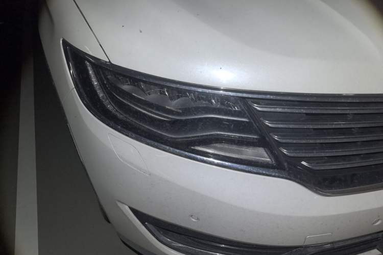 Used Lincoln MKX 2017 2.7T Four-Wheel Drive Prestige Edition Right Front Headlight