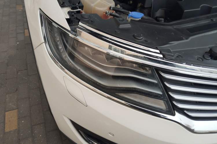 Used Lincoln MKX 2017 2.7T Four-Wheel Drive Prestige Edition Right Front Headlight