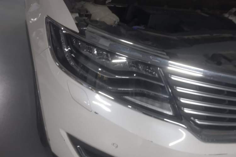 Used Lincoln MKX 2017 2.7T Four-Wheel Drive Prestige Edition Right Front Headlight