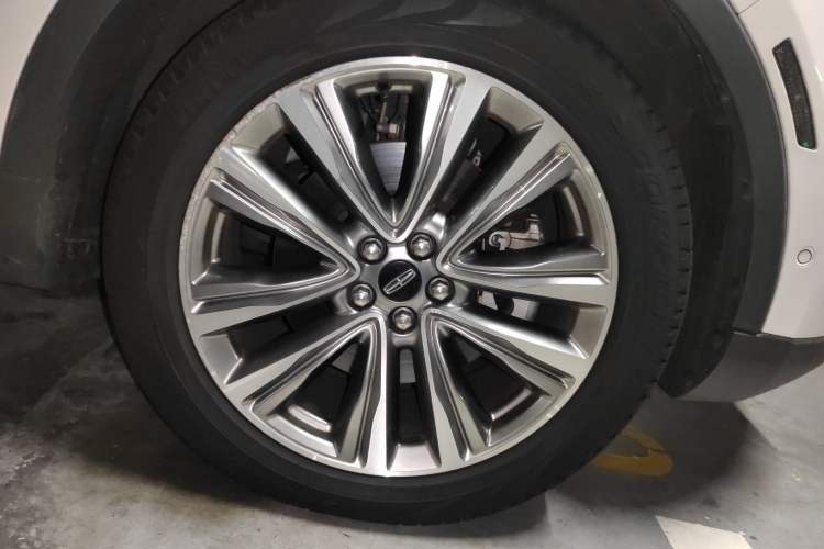 Used Lincoln MKX 2017 2.7T Four-Wheel Drive Prestige Edition Right Front Wheel Hub