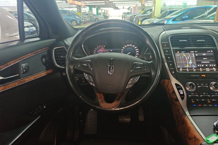 Used Lincoln MKX 2017 2.7T Four-Wheel Drive Prestige Edition Steering Wheel