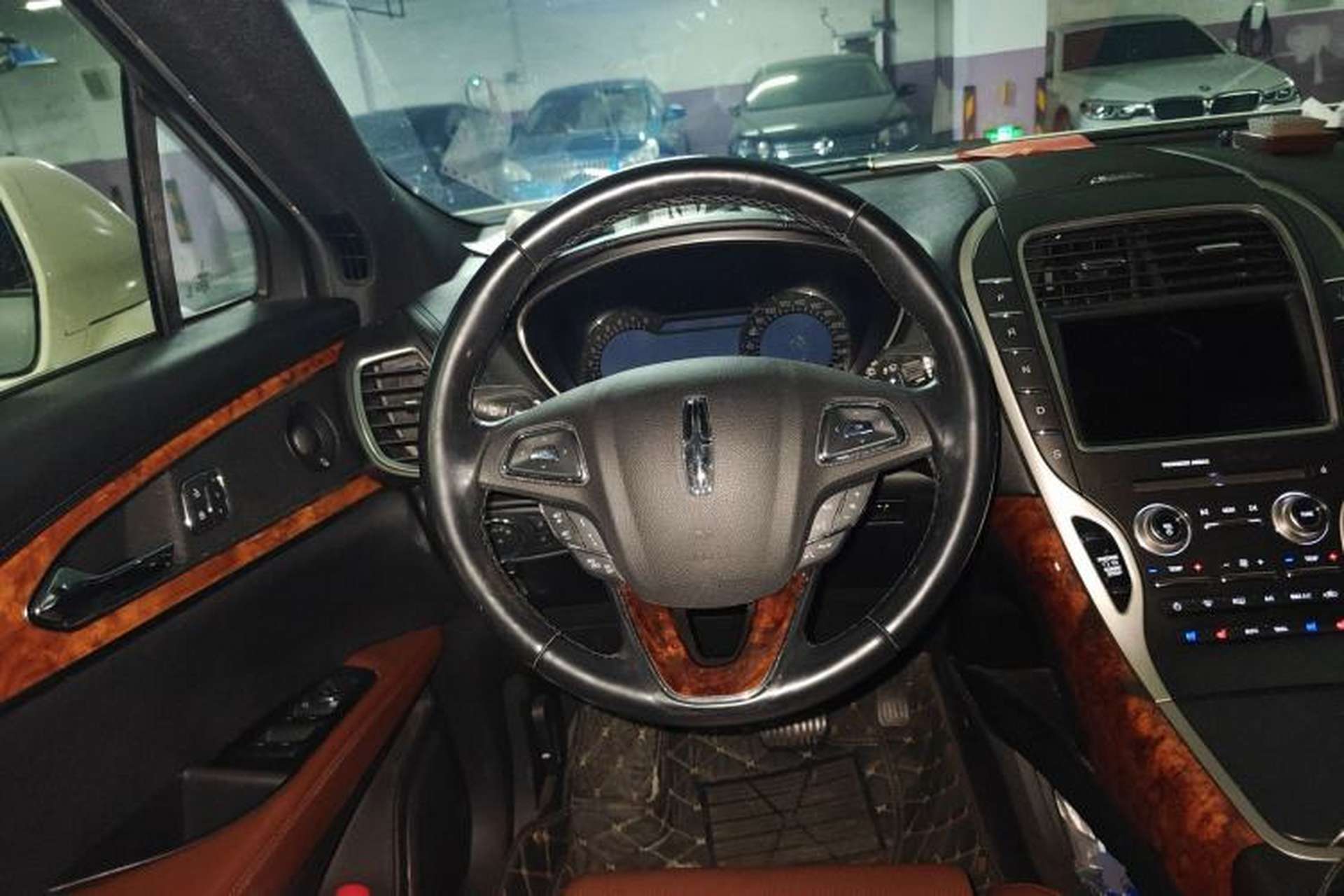 Used Lincoln MKX 2017 2.7T Four-Wheel Drive Prestige Edition Steering Wheel