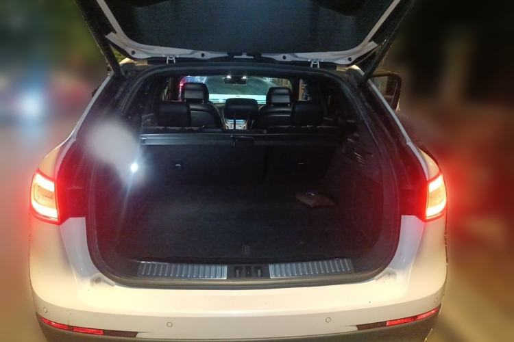 Used Lincoln MKX 2017 2.0T Four-Wheel Drive Zunya Edition Trunk