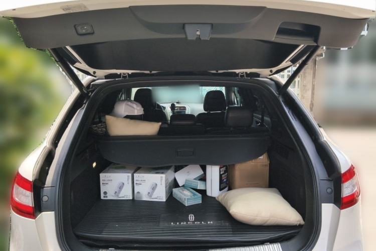 Used Lincoln MKX 2017 2.0T Four-Wheel Drive Zunya Edition Trunk