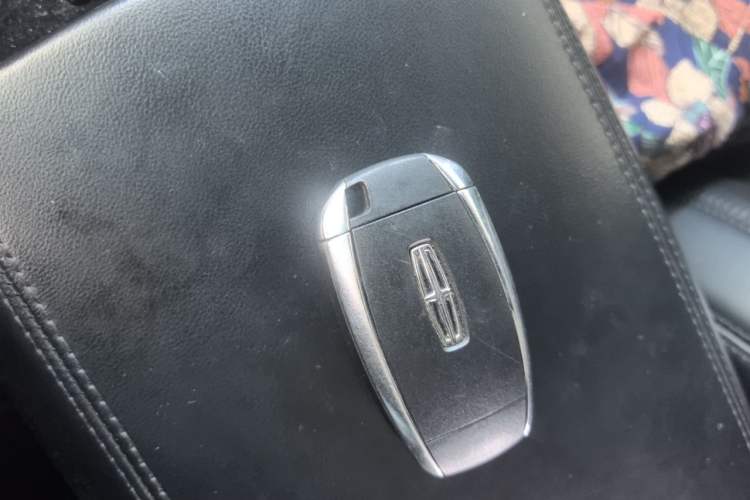 Used Lincoln MKX 2017 2.0T Two-Wheel Drive Deluxe Edition Vehicle Key