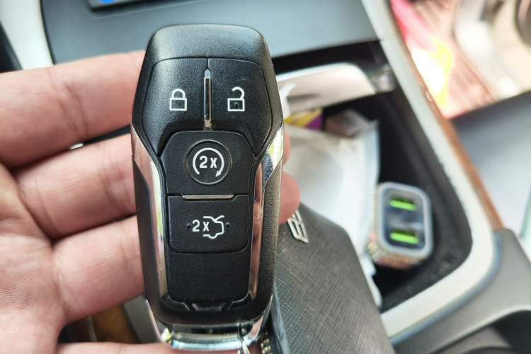 Used Lincoln MKX 2017 2.7T Four-Wheel Drive Prestige Edition Vehicle Key
