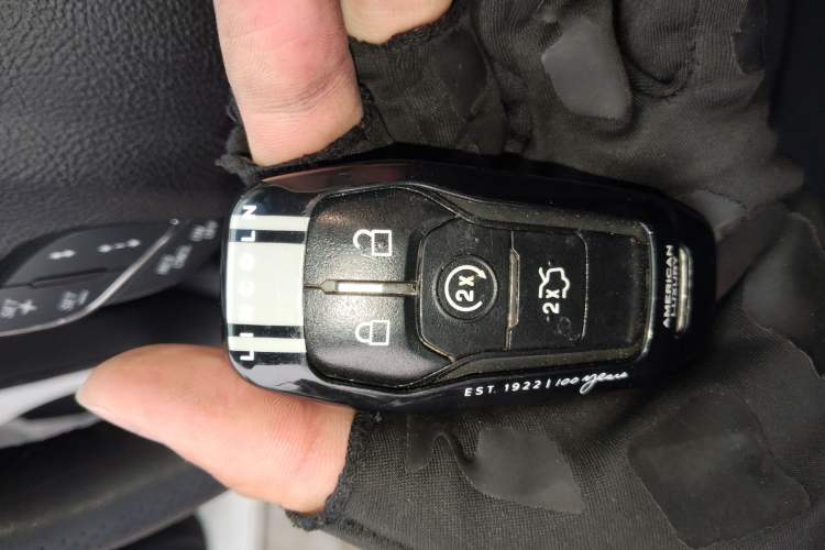 Used Lincoln MKX 2017 2.7T Four-Wheel Drive Prestige Edition Vehicle Key