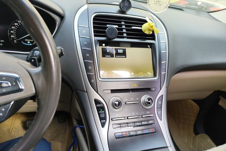 Used Lincoln MKX 2018 2.0T Four-Wheel Drive Zunya Edition Audio And AC Panel