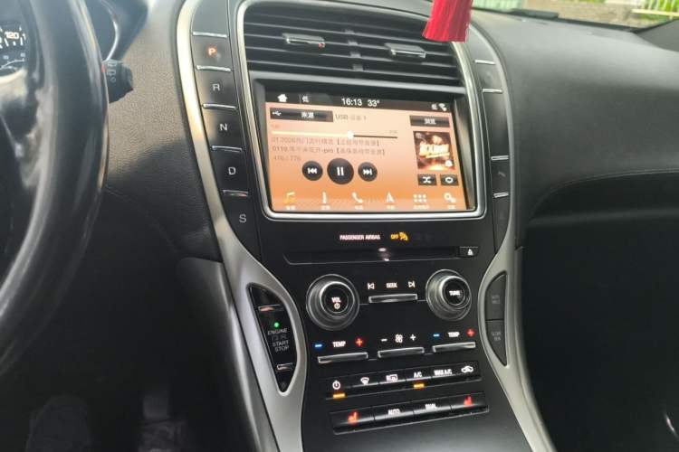 Used Lincoln MKX 2018 2.0T Two-Wheel Drive Deluxe Edition Audio And AC Panel