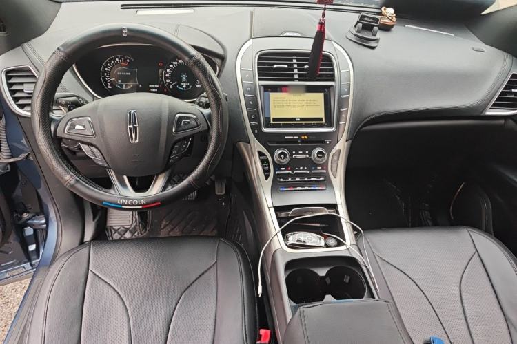 Used Lincoln MKX 2018 2.0T Four-Wheel Drive Zunya Edition Center Console
