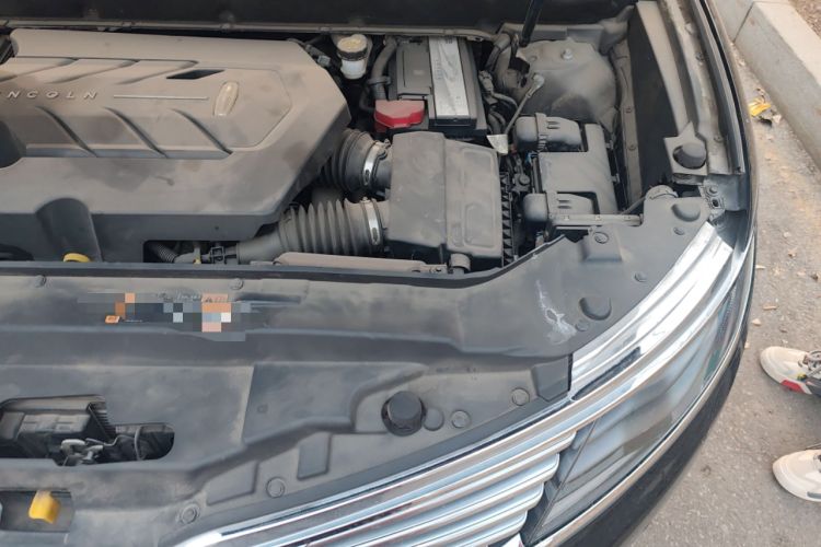 Used Lincoln MKX 2018 2.7T Four-Wheel Drive Prestige Edition Engine Bay Left