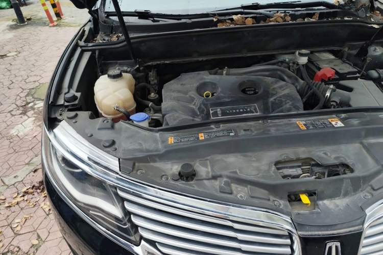 Used Lincoln MKX 2018 2.0T Four-Wheel Drive Zunya Edition Engine Bay Right