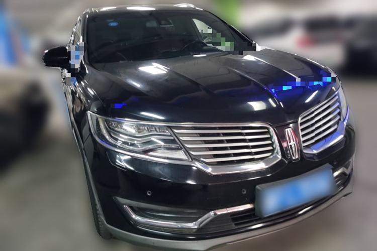 Used Lincoln MKX 2018 2.7T Four-Wheel Drive Prestige Edition Front Right 45 Deg