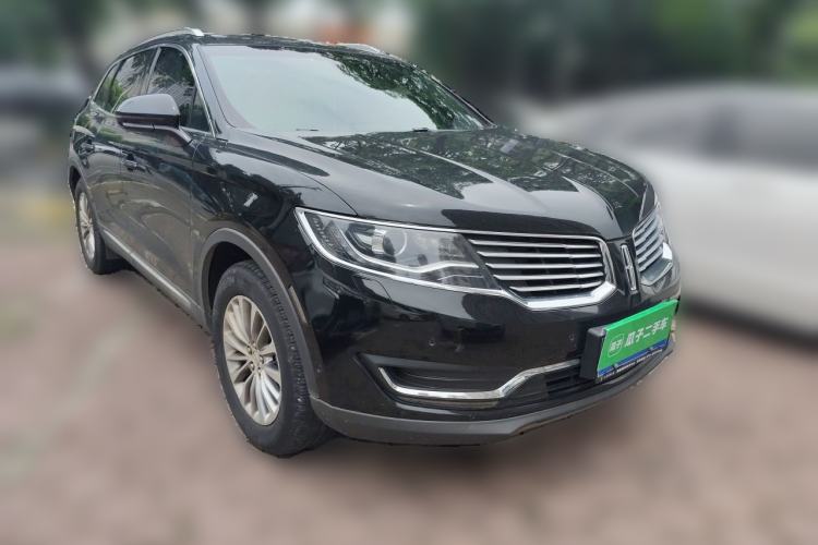 Used Lincoln MKX 2018 2.0T Four-Wheel Drive Zunya Edition Front Right 45 Deg