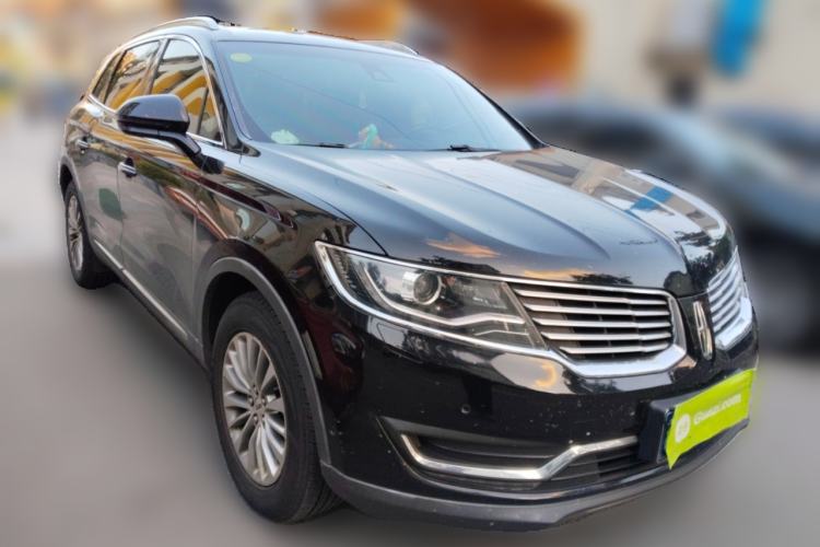 Used Lincoln MKX 2018 2.0T Four-Wheel Drive Zunya Edition Front Right 45 Deg