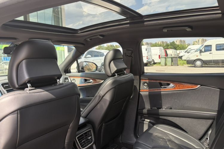 Used Lincoln MKX 2018 2.0T Four-Wheel Drive Zunya Edition Interior 9