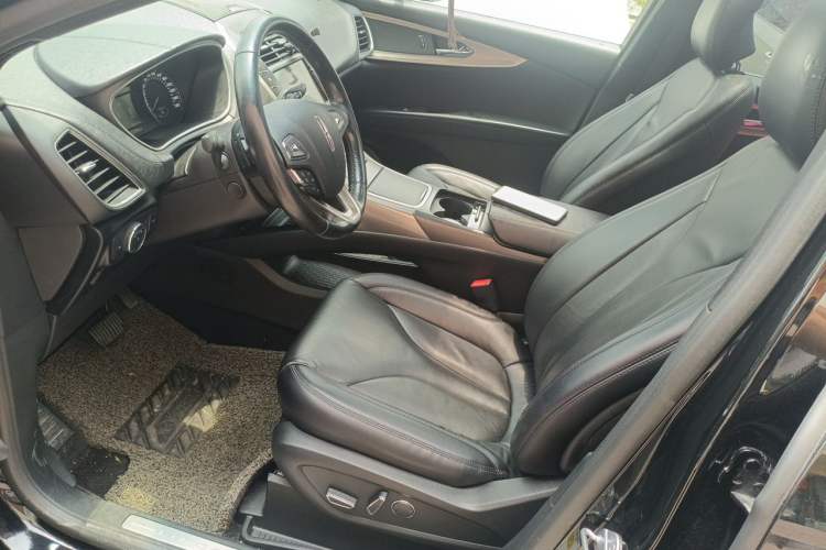 Used Lincoln MKX 2018 2.0T Two-Wheel Drive Deluxe Edition Left Front Seat