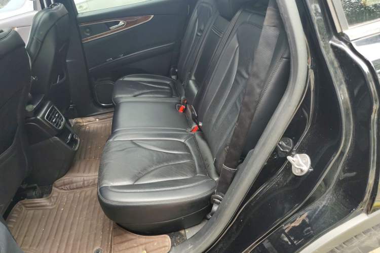 Used Lincoln MKX 2018 2.0T Four-Wheel Drive Zunya Edition Left Rear Seat